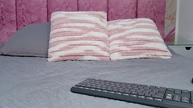 emmacurvy online show from 03.21.26