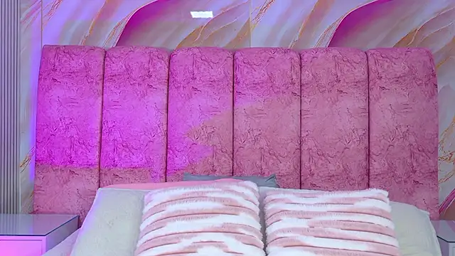 emmacurvy online show from 03.22.26