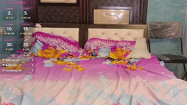 Snapshot of nylaahh-12 chatting on 09.28.25 nylaahh-12 online show from 09.28.25