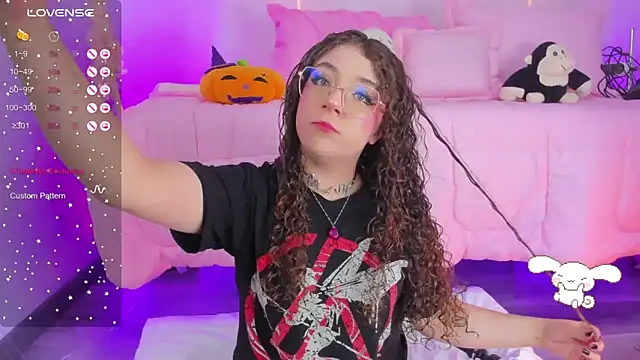 hannacutegod online show from 10.25.25