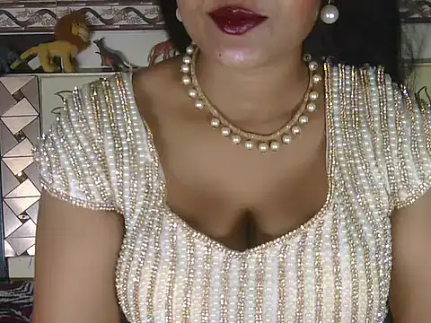 Snapshot of hotee_bhabi chatting on 06.16.26 hotee bhabi online show from 06.16.26