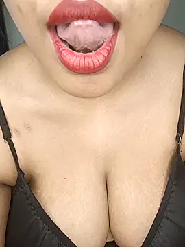 sex-withcouple online show from 04.05.26