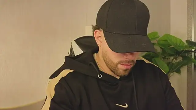 Ades Lowe online show from 11.29.25