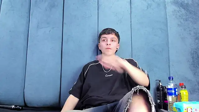 Megan Thompson  online show from 03.25.26