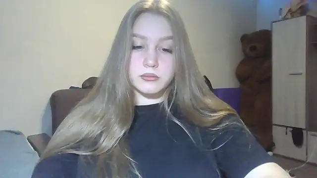 Snapshot of yourhoney_Lola_ chatting on 10.23.25 yourhoney Lola  online show from 10.23.25