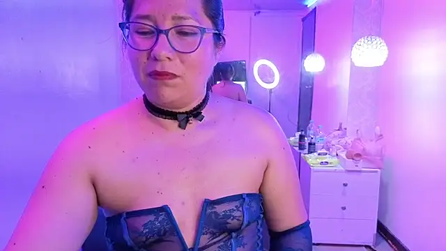 scarlett widow  online show from 03.29.26