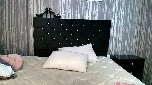 Alicee Moonn online show from 12.05.25