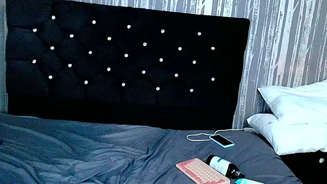 Alicee Moonn online show from 02.24.26