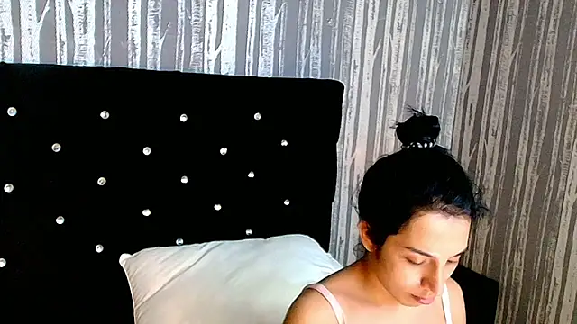 Alicee Moonn online show from 02.27.26