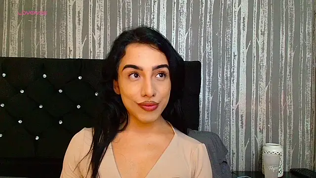 Alicee Moonn online show from 04.16.26