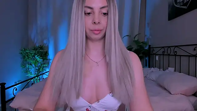 VelvetEliza online show from 07.05.26