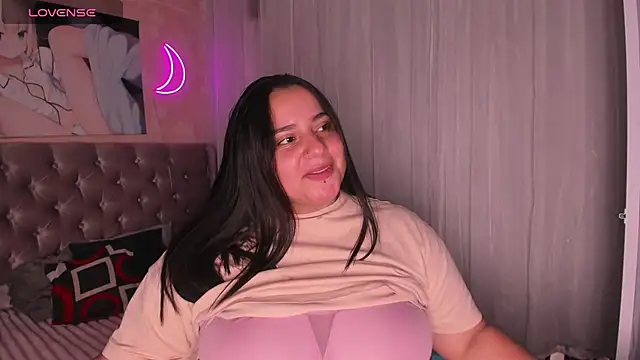 Snapshot of artemisa19 chatting on 09.27.25 artemisa19 online show from 09.27.25