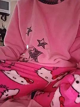 Hottiesophie online show from 05.15.26