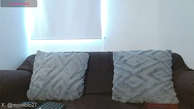 ReyPablo1 online show from 11.21.25