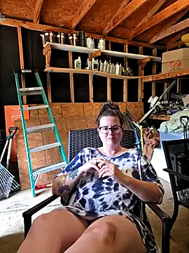 Snapshot of valeriejane chatting on 10.16.25 valeriejane online show from 10.16.25