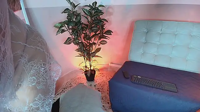 DivaFlamme online show from 02.17.26