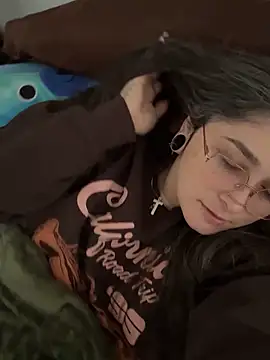 Alix Valentine online show from 10.08.25