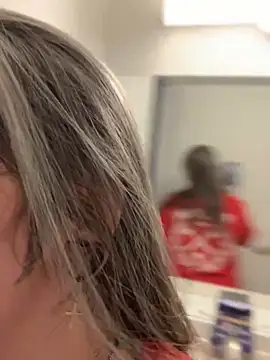 Alix Valentine online show from 11.10.25