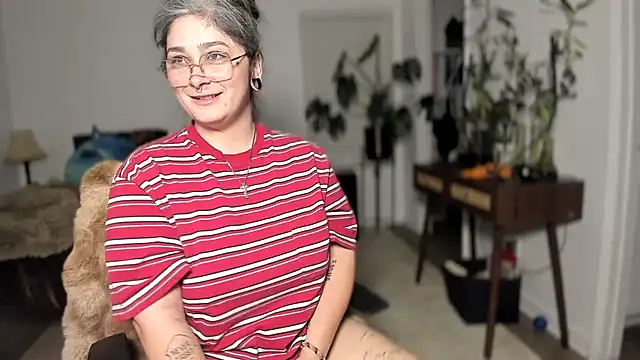 Alix Valentine online show from 11.11.25