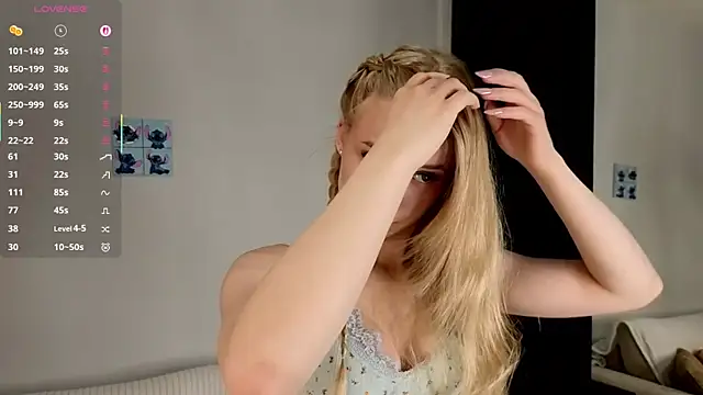 Snapshot of Emma_Frosty chatting on 07.18.26 Emma Frosty online show from 07.18.26