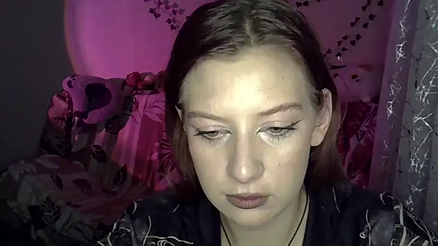 Lily Ember online show from 12.01.25