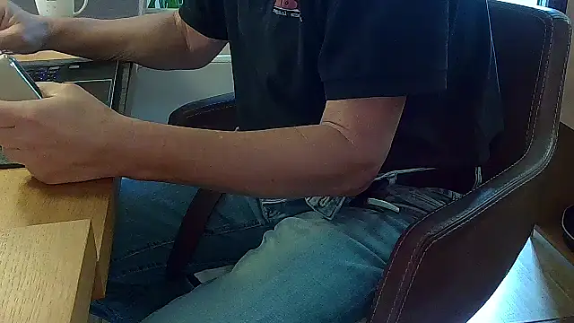 Unique X perience online show from 10.20.25