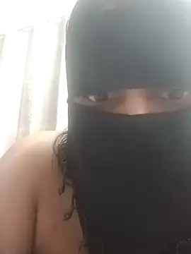 Farihasultanaxh online show from 10.26.25