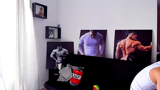 Snapshot of Marck_Mathews chatting on 12.04.25 Marck Mathews online show from 12.04.25