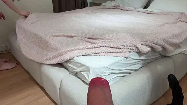 Kelly Berry   online show from 09.21.25