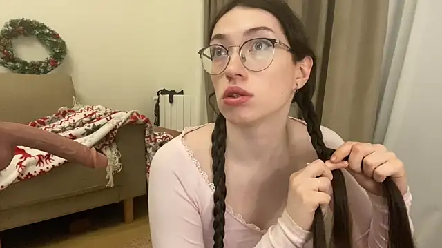 Kelly Berry   online show from 12.21.25