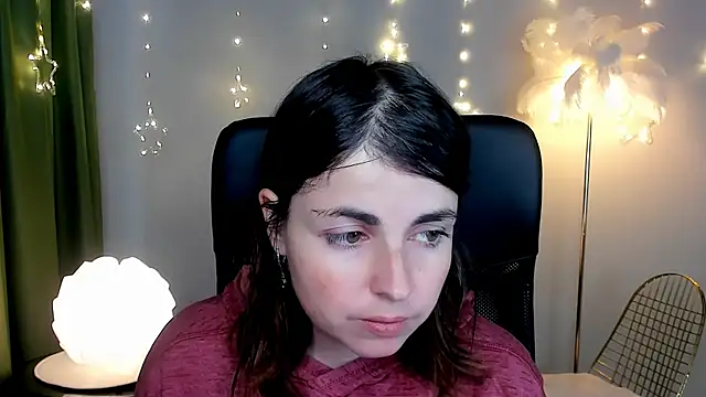 MartaEdams online show from 12.15.25