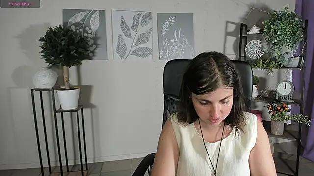 Snapshot of MartaEdams chatting on 06.28.26 MartaEdams online show from 06.28.26