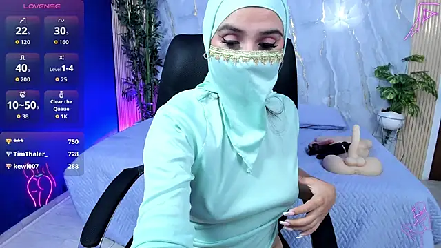 Snapshot of malek_zark2 chatting on 09.26.25 malek zark2 online show from 09.26.25