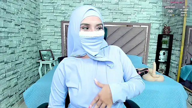 Snapshot of malek_zark2 chatting on 10.17.25 malek zark2 online show from 10.17.25