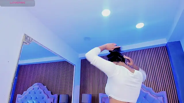 SelenaStonne online show from 10.11.25