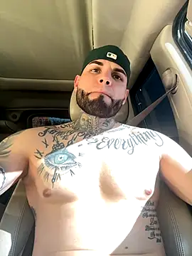 Snapshot of crazybarber69 chatting on 11.28.25 crazybarber69 online show from 11.28.25