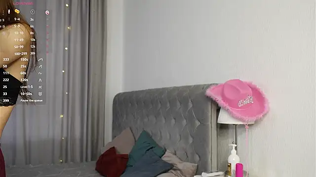 TaiteFairfield online show from 09.20.25