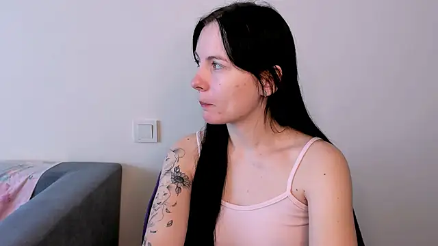 Elle Pearl  online show from 02.23.26