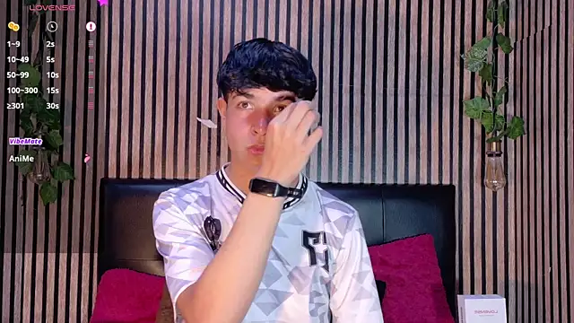 Felipe boy1 online show from 09.23.25