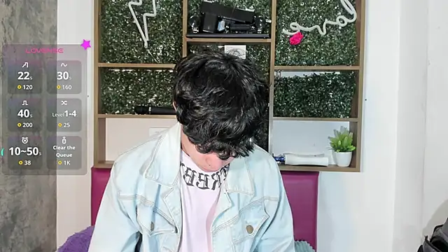 Felipe boy1 online show from 10.09.25