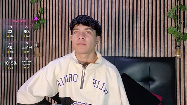 Felipe boy1 online show from 10.12.25