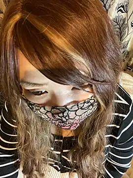 Snapshot of xoxLILxMELOxox chatting on 10.29.25 xoxLILxMELOxox online show from 10.29.25