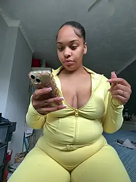Snapshot of Regina69slut chatting on 05.06.26 Regina69slut online show from 05.06.26