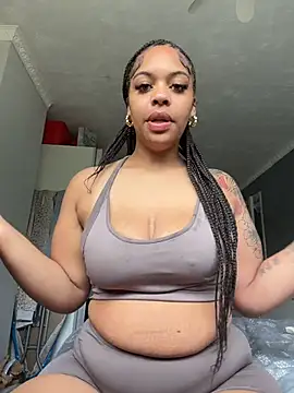 Snapshot of Regina69slut chatting on 05.31.26 Regina69slut online show from 05.31.26