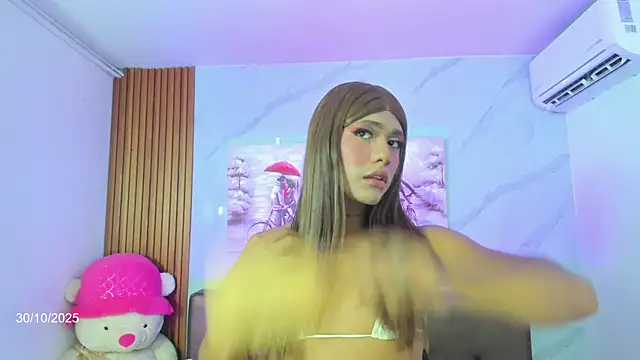 Dreams Chloe online show from 10.30.25