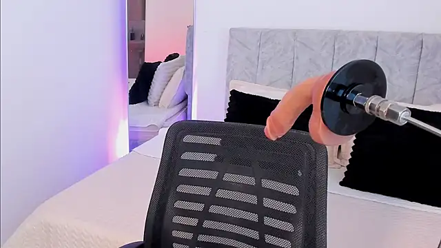 Taylormaxwell online show from 01.16.26