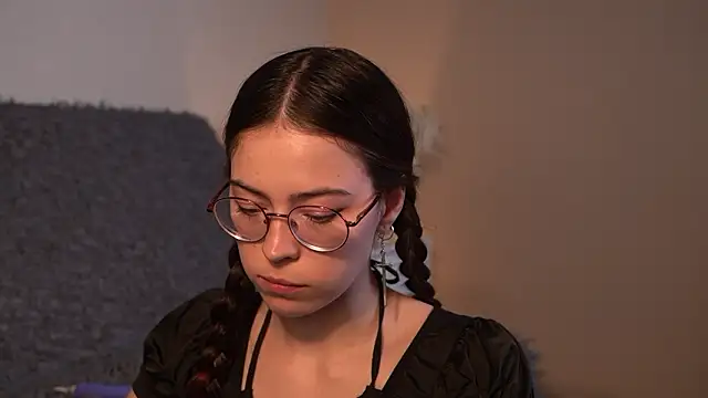 ywixos online show from 02.17.26