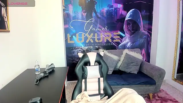 Liamartinn online show from 10.31.25