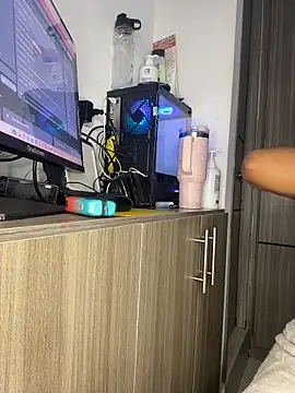 Mia sweet80 online show from 11.14.25