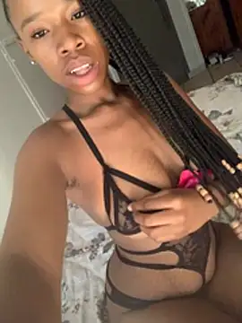 Snapshot of pureev23Bigmomma chatting on 02.25.26 pureev23Bigmomma online show from 02.25.26